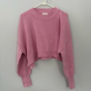 Cropped Crewneck Sweater in Dusty Pink